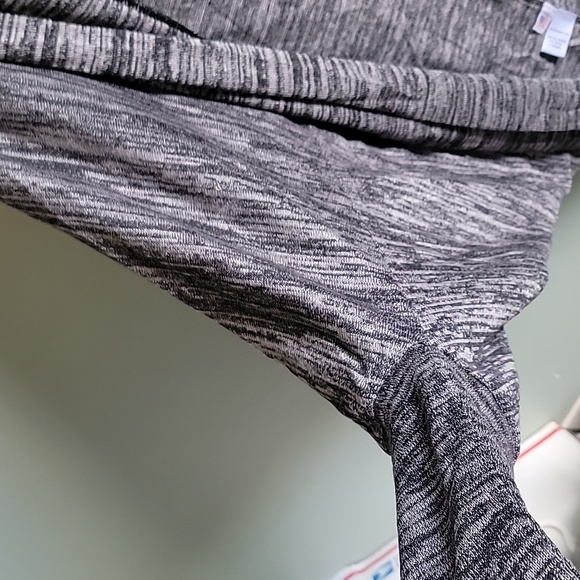 NWT Sub_Urban Riot Sweater draped shrug - Picture 4 of 4